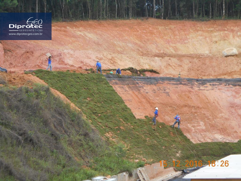 Como funcionam as canalizações com geocélula | Diprotec Geo